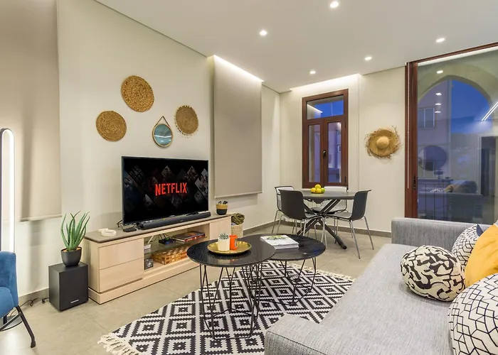 Bubble Beach 2-Br In Batroun Souks - Parking